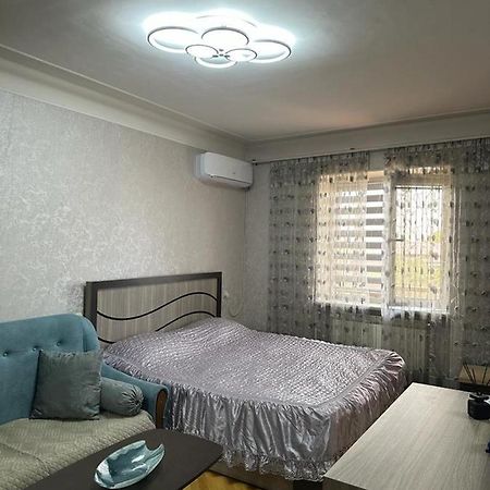 Yerevan Nice Apartment With Balcony For Rent Екстериор снимка